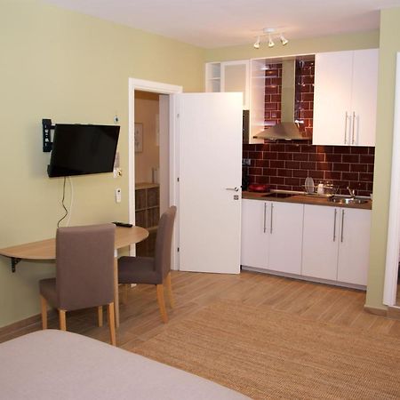 Super Cute & Cozy Mini Studios In City Center Tesalonika Bagian luar foto