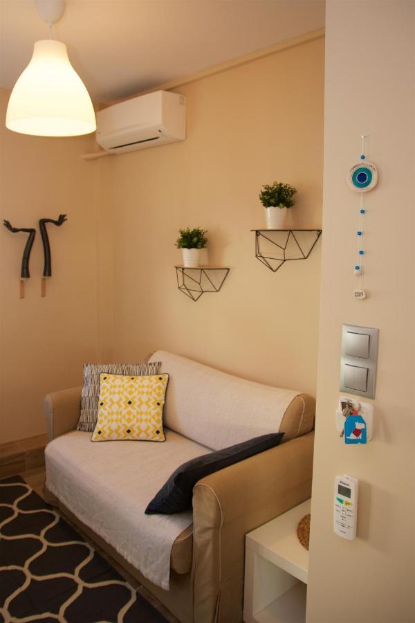 Super Cute & Cozy Mini Studios In City Center Tesalonika Bagian luar foto
