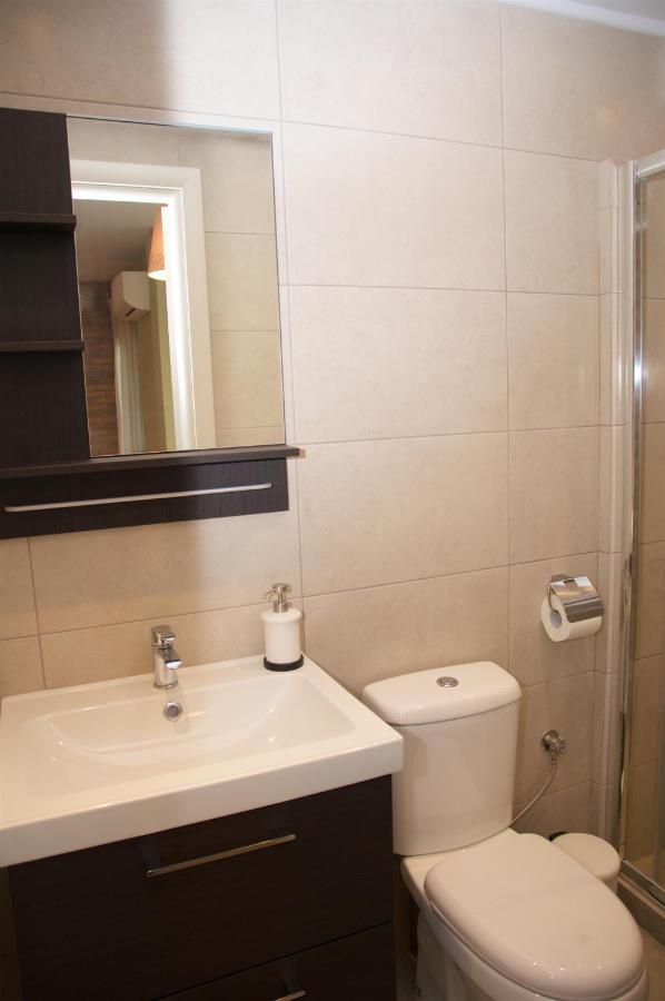 Super Cute & Cozy Mini Studios In City Center Tesalonika Bagian luar foto