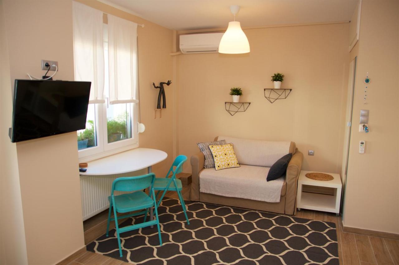 Super Cute & Cozy Mini Studios In City Center Tesalonika Bagian luar foto