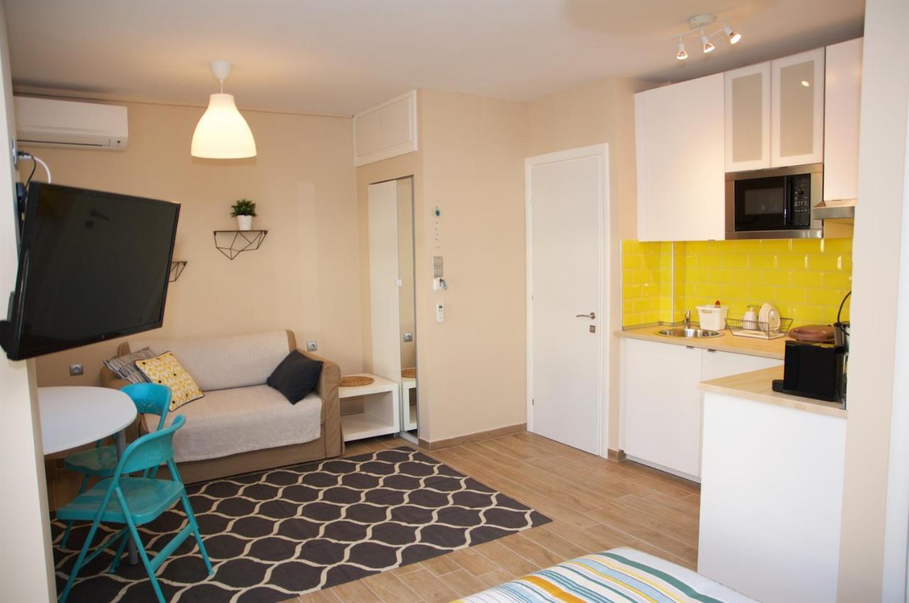 Super Cute & Cozy Mini Studios In City Center Tesalonika Bagian luar foto