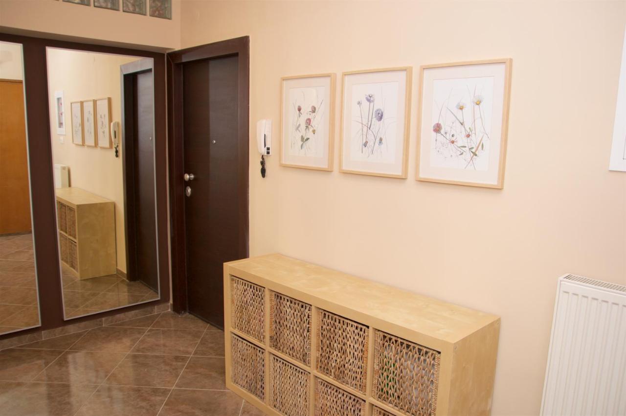 Super Cute & Cozy Mini Studios In City Center Tesalonika Bagian luar foto