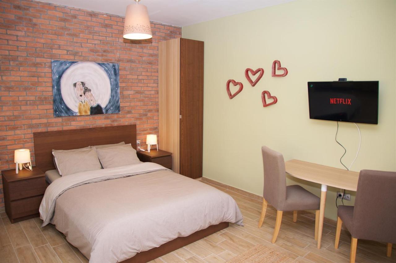 Super Cute & Cozy Mini Studios In City Center Tesalonika Bagian luar foto
