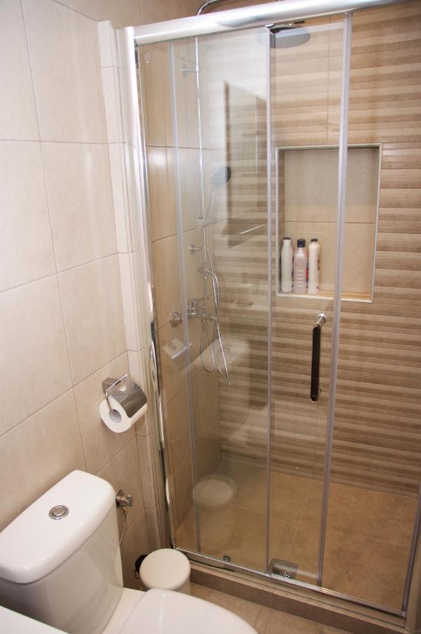 Super Cute & Cozy Mini Studios In City Center Tesalonika Bagian luar foto
